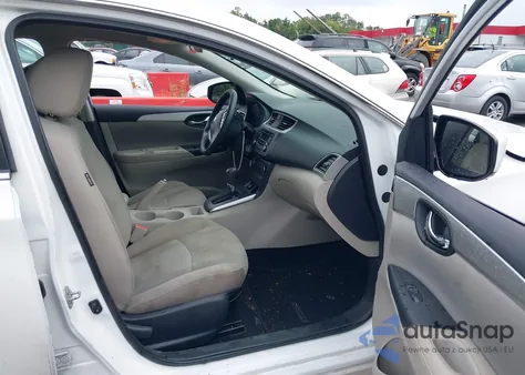 2017 Nissan Sentra S z USA, uszkodzony, nr VIN 3N1AB7AP8HY272576
